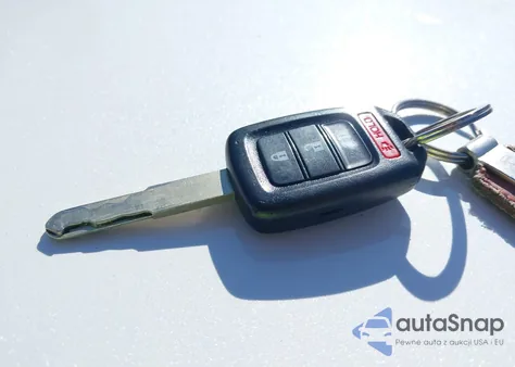 2019 Honda Civic Lx z USA, uszkodzony, nr VIN 2HGFC2E66KH527924